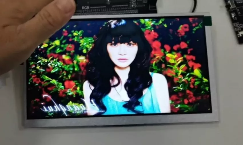Ang mga kadahilanan kung bakit ang mga customer sa pang -industriya at medikal na sektor ay mas malamang na pumili ng TN LCD?